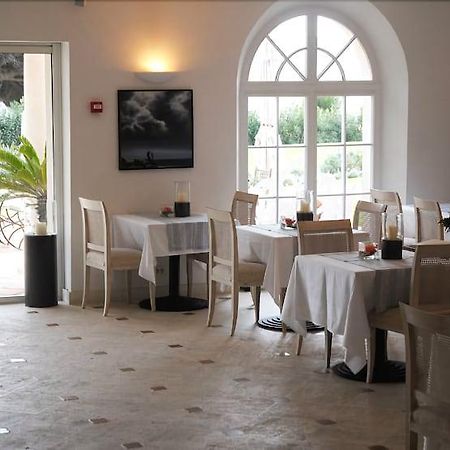 Hotel Villa Les Rosiers 格里莫 外观 照片